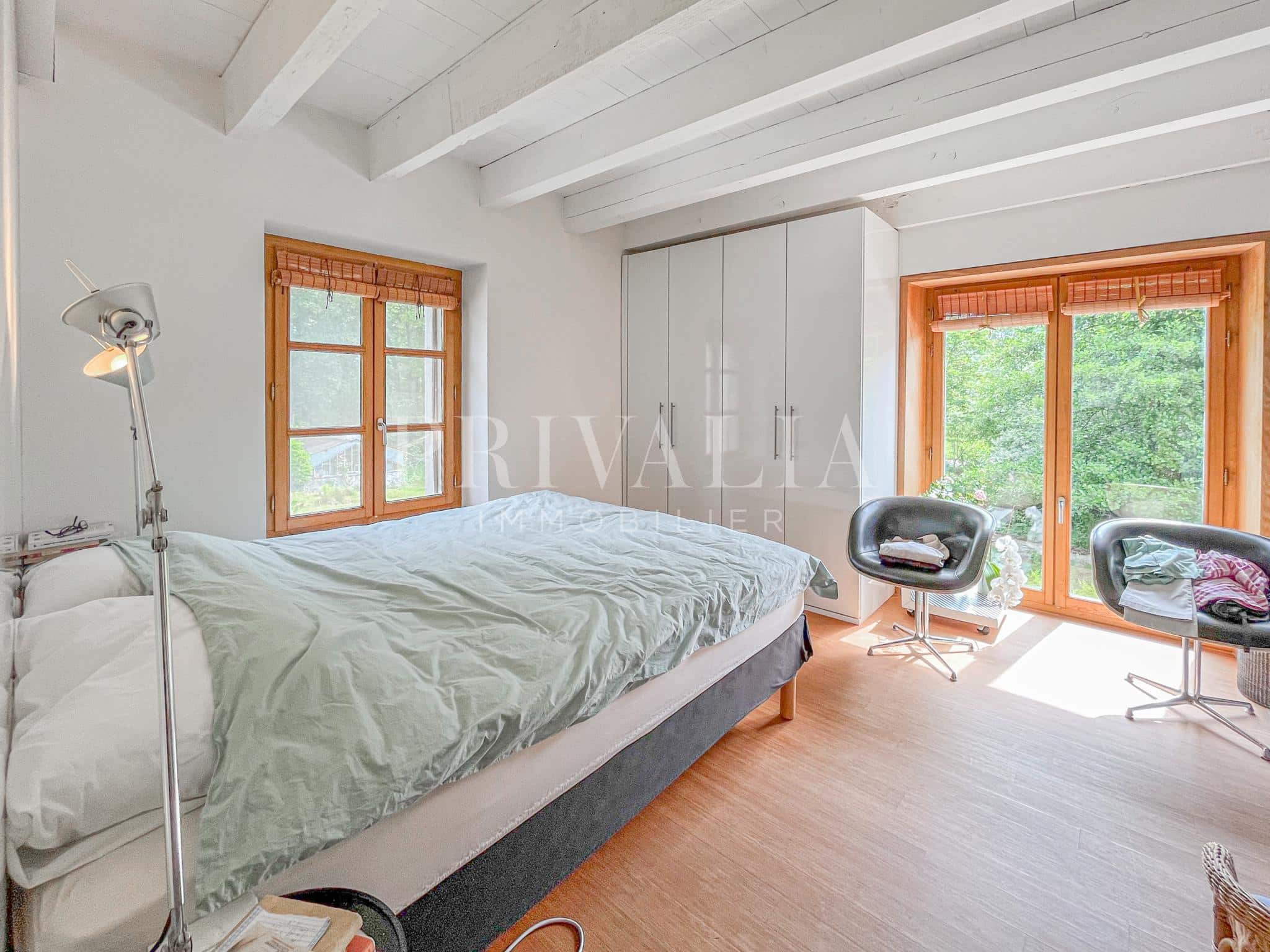 PrivaliaBeautiful village house in the heart of Troinex