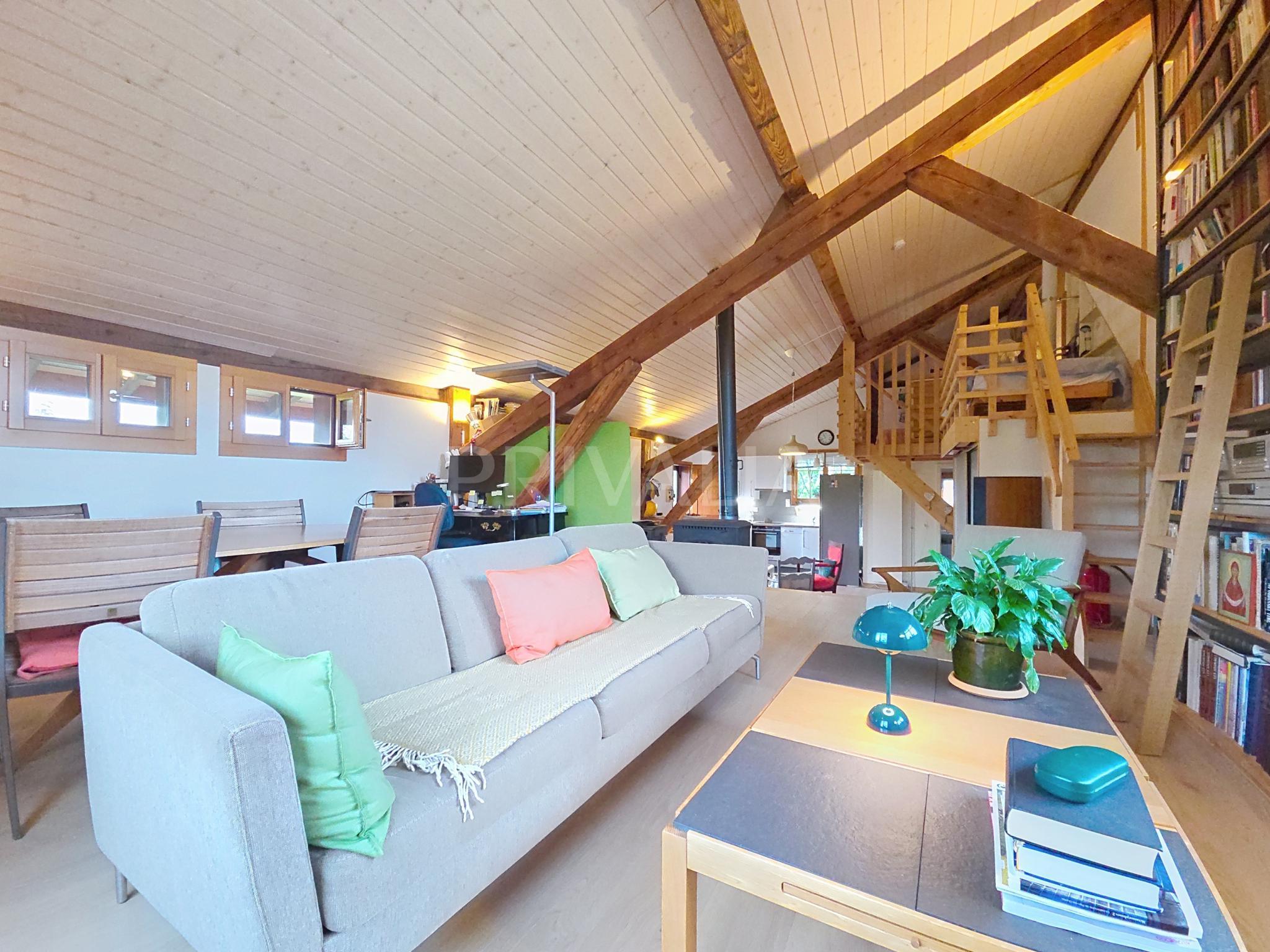 PrivaliaCharming Furnished Loft-Style Apartment with Terrace and Garden in a Renovated Farmhouse