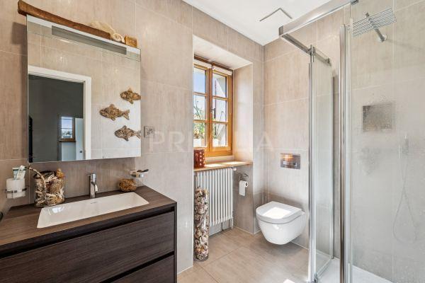 PrivaliaJoint Exclusive: Spacious and Bright Village House in the Heart of Soral