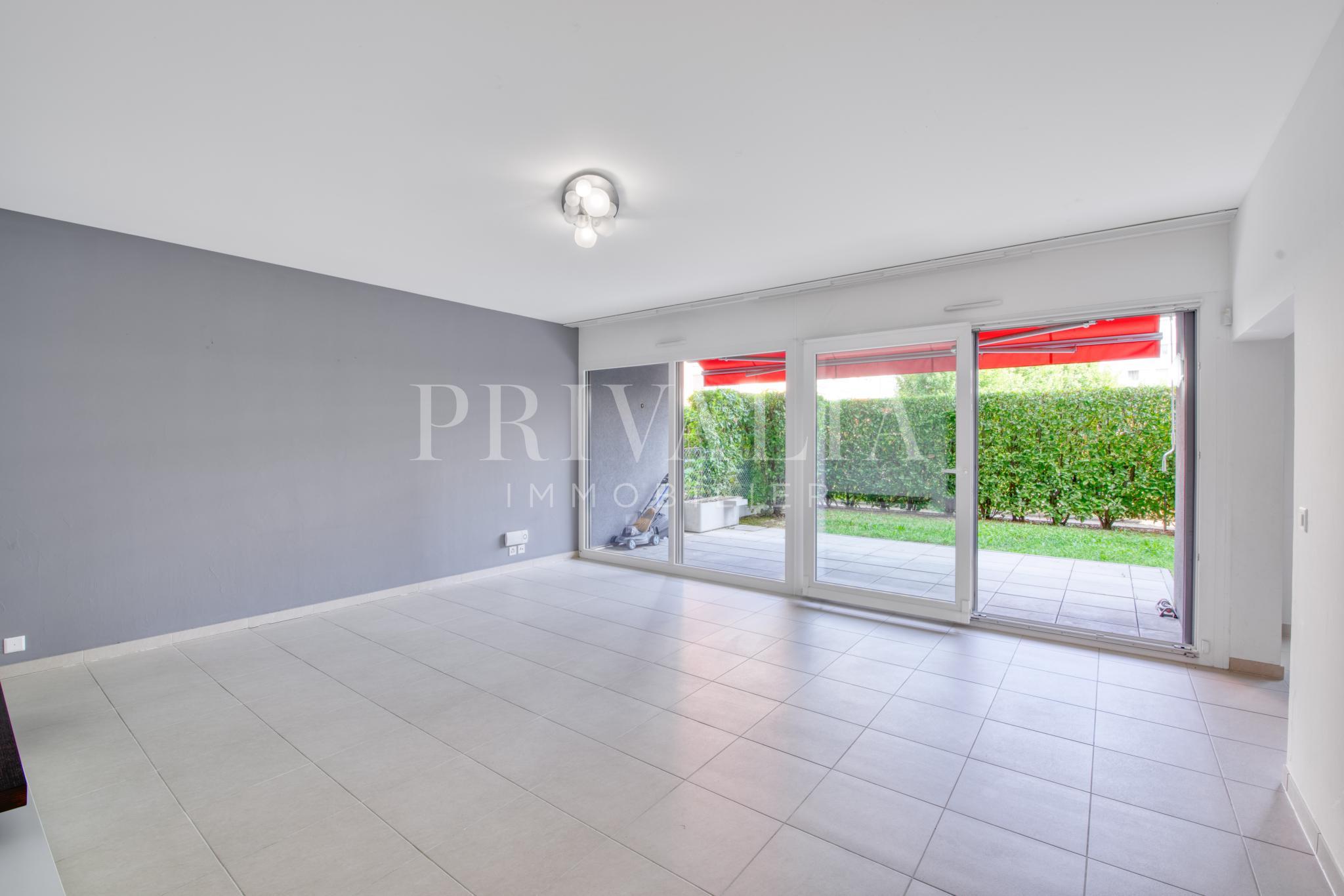 PrivaliaAppartement de 4 pièces au rez-de-chaussée / vente en droit de superficie