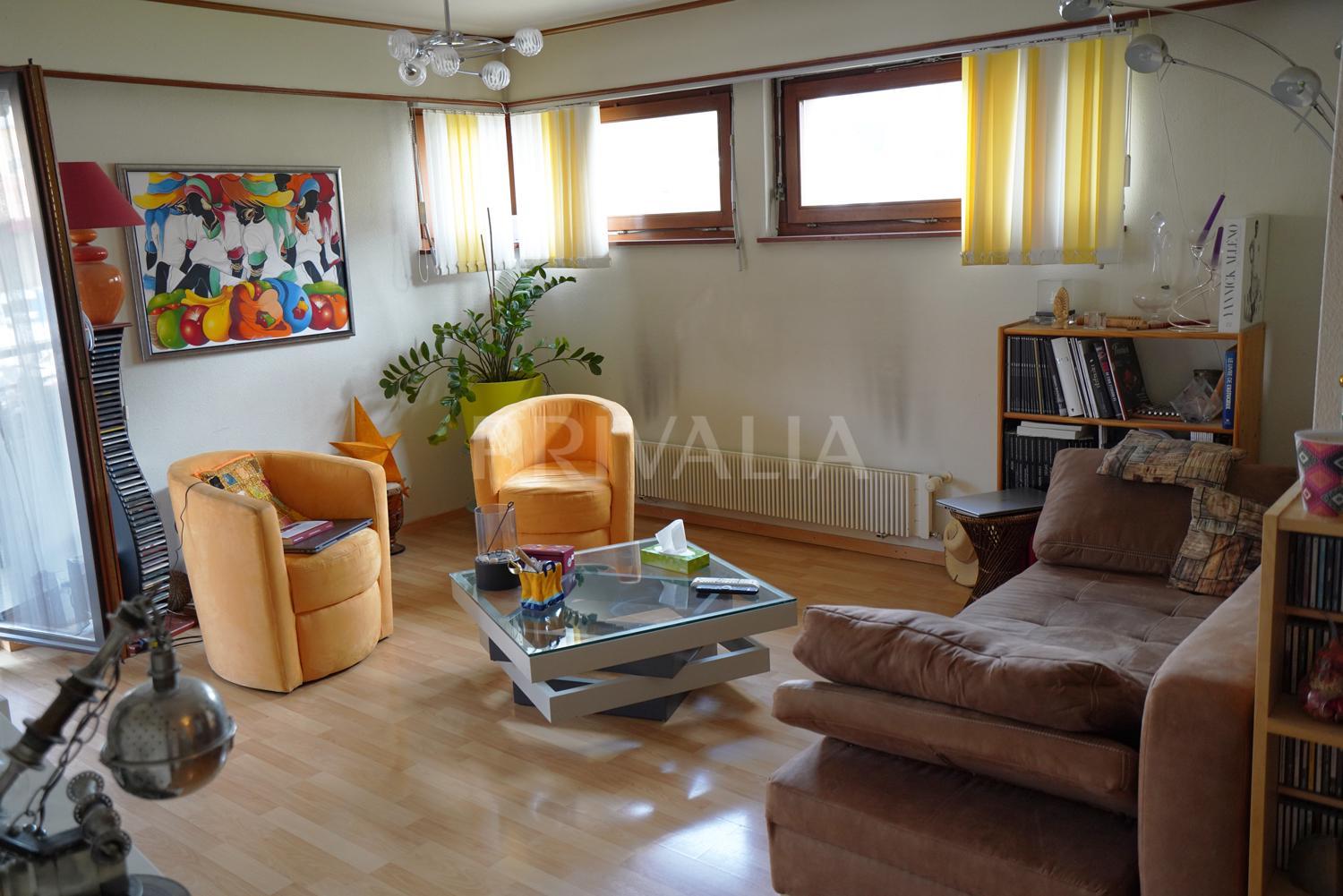 PrivaliaEn exclusivité : Idéal pour investisseur – Appartement 2 ½ pièces de 62 m² avec deux balcons