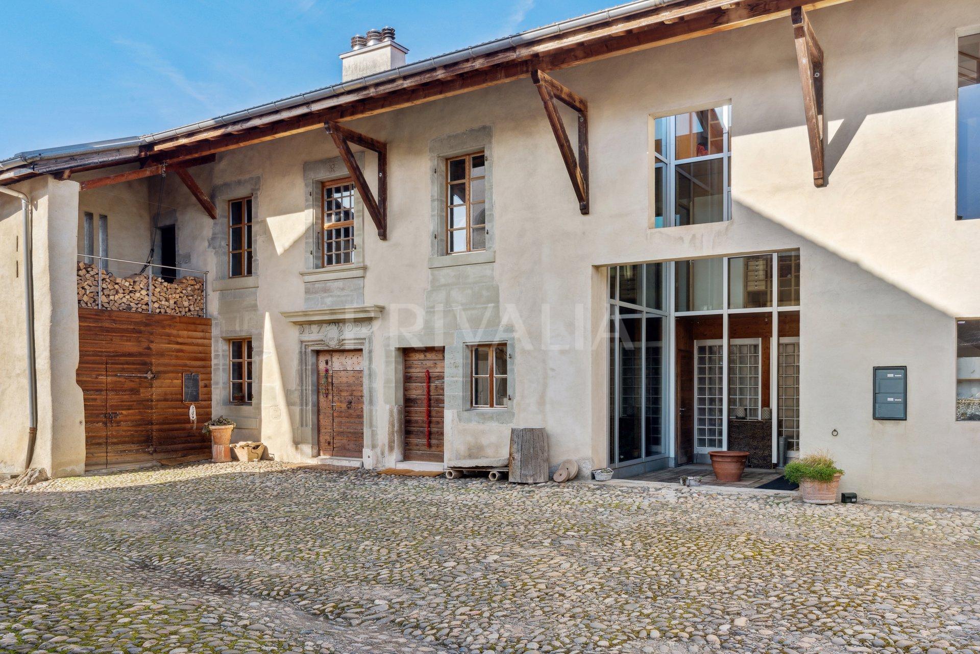 PrivaliaObjet rare : Magnifique corps de ferme rénové à Sézegnin