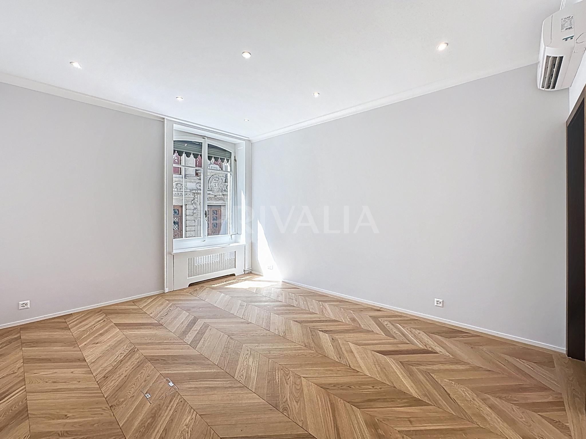 PrivaliaOffices of around 125 m2 in the heart of the Quartier des Banques