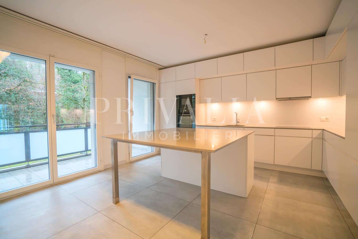 PrivaliaBel appartement de 154 m2 avec balcon et jardin d’hiver