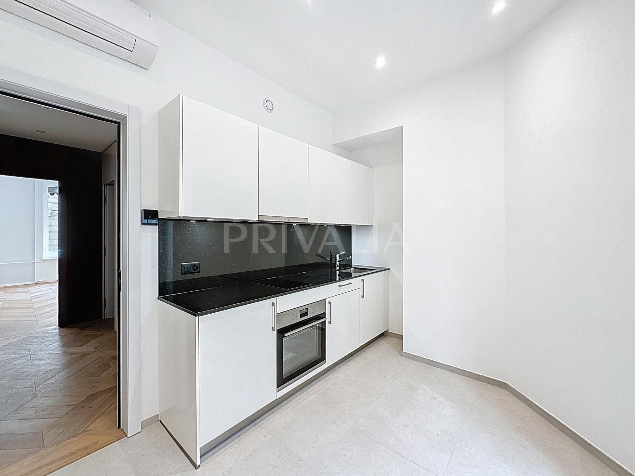 PrivaliaOffices of around 125 m2 in the heart of the Quartier des Banques