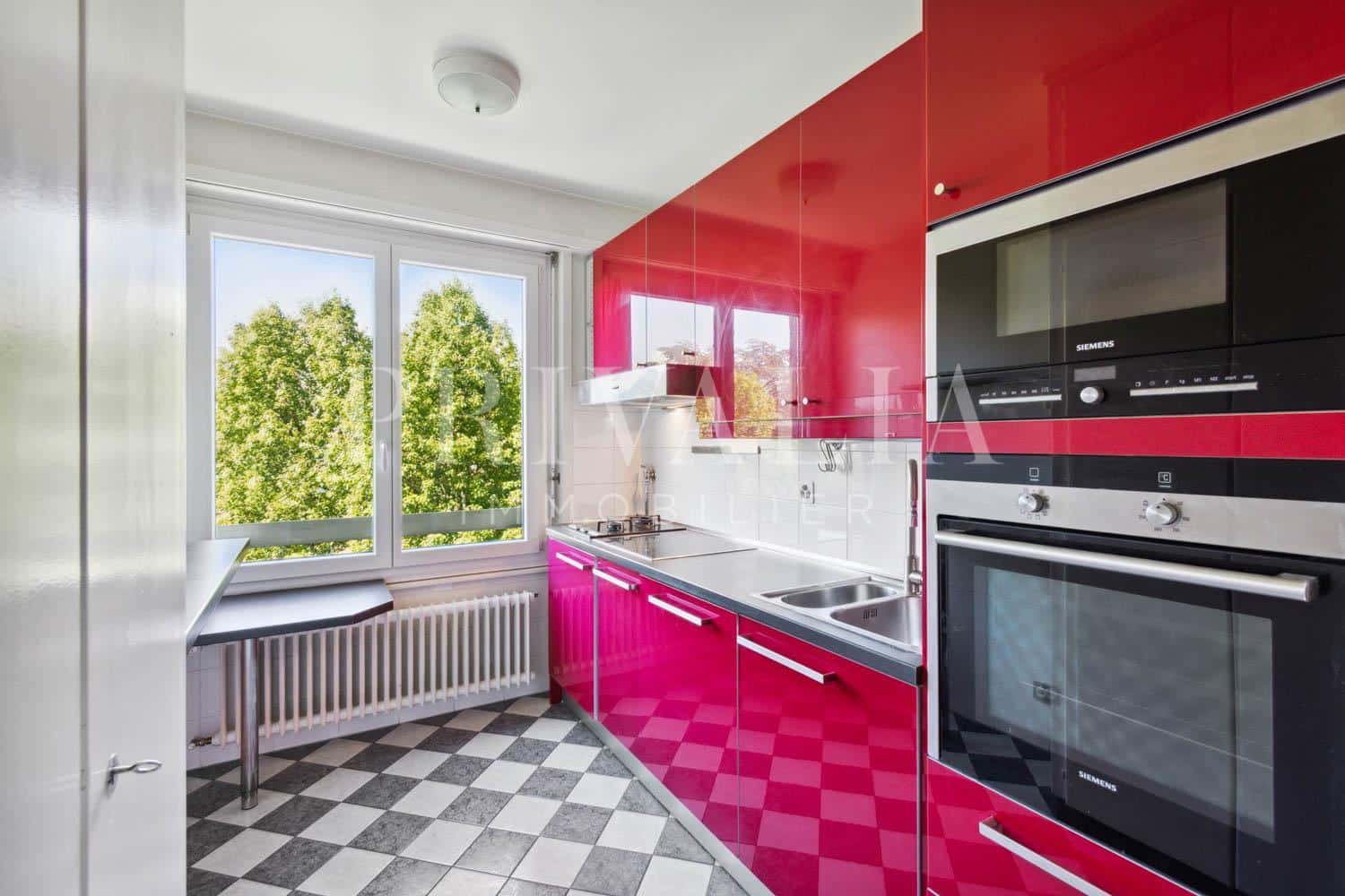 PrivaliaEn exclusivité – vente en SI : appartement traversant dernier au étage