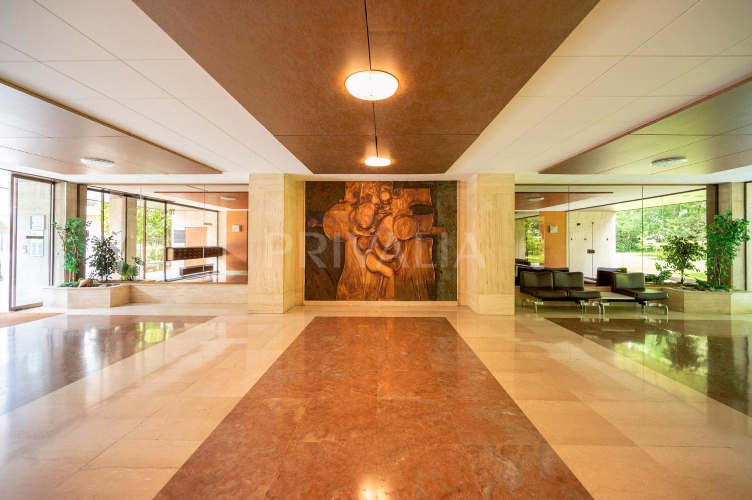 PrivaliaBel appartement traversant au cœur de Florissant