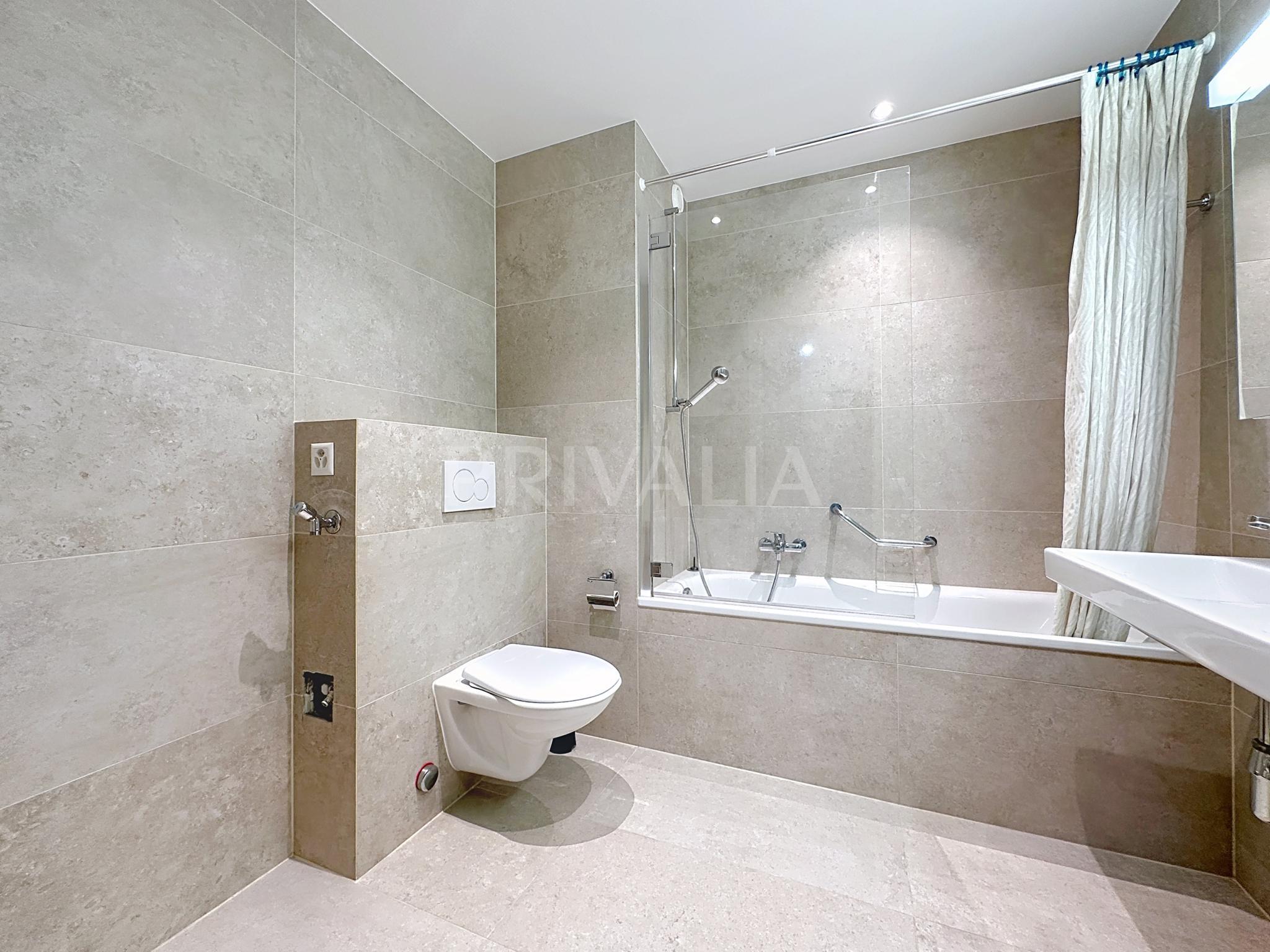 PrivaliaBel appartement traversant au cœur de Florissant