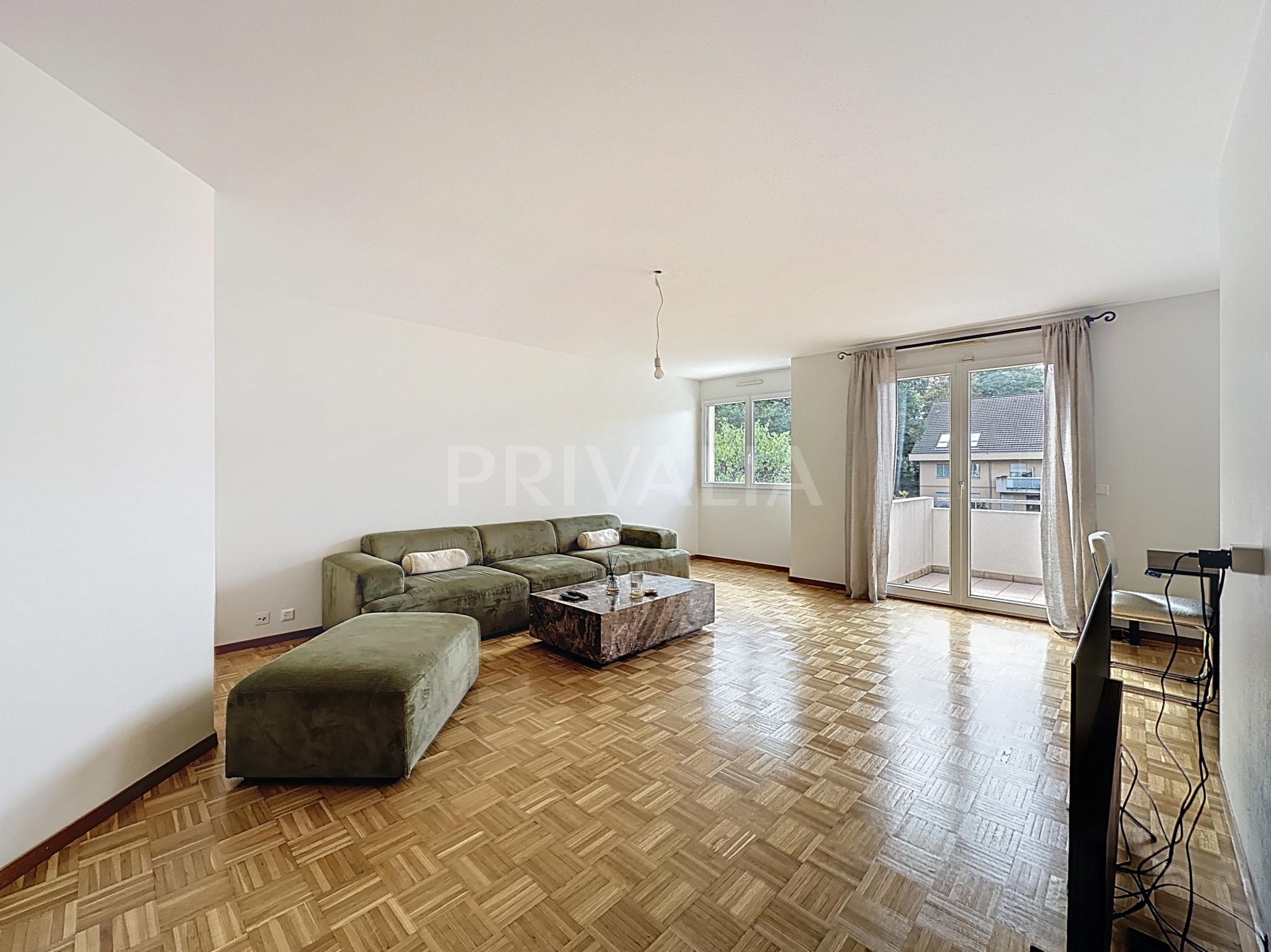 PrivaliaBel appartement avec balcon et vue dégagée