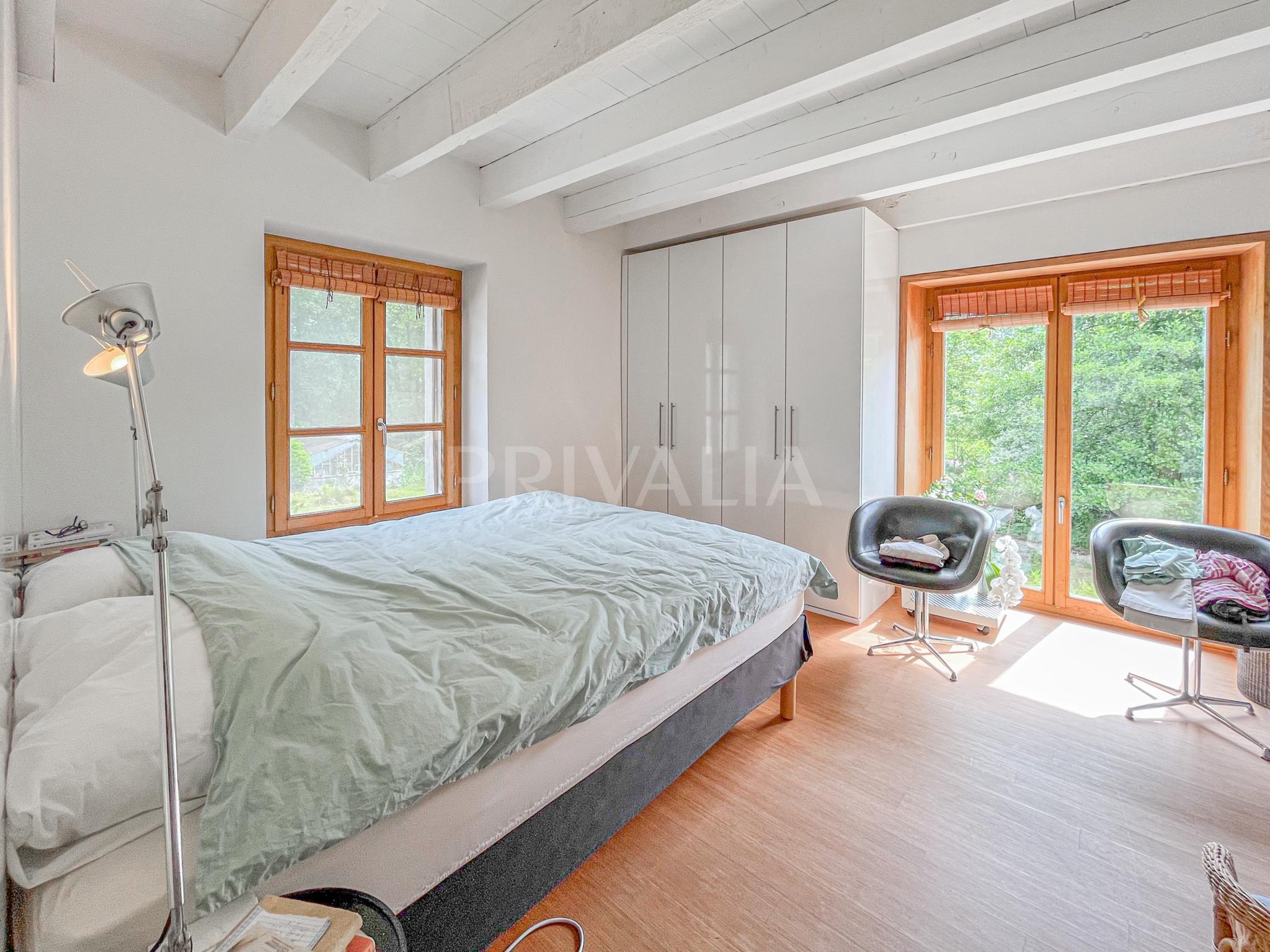 PrivaliaBelle maison mitoyenne villageoise au cœur de Troinex