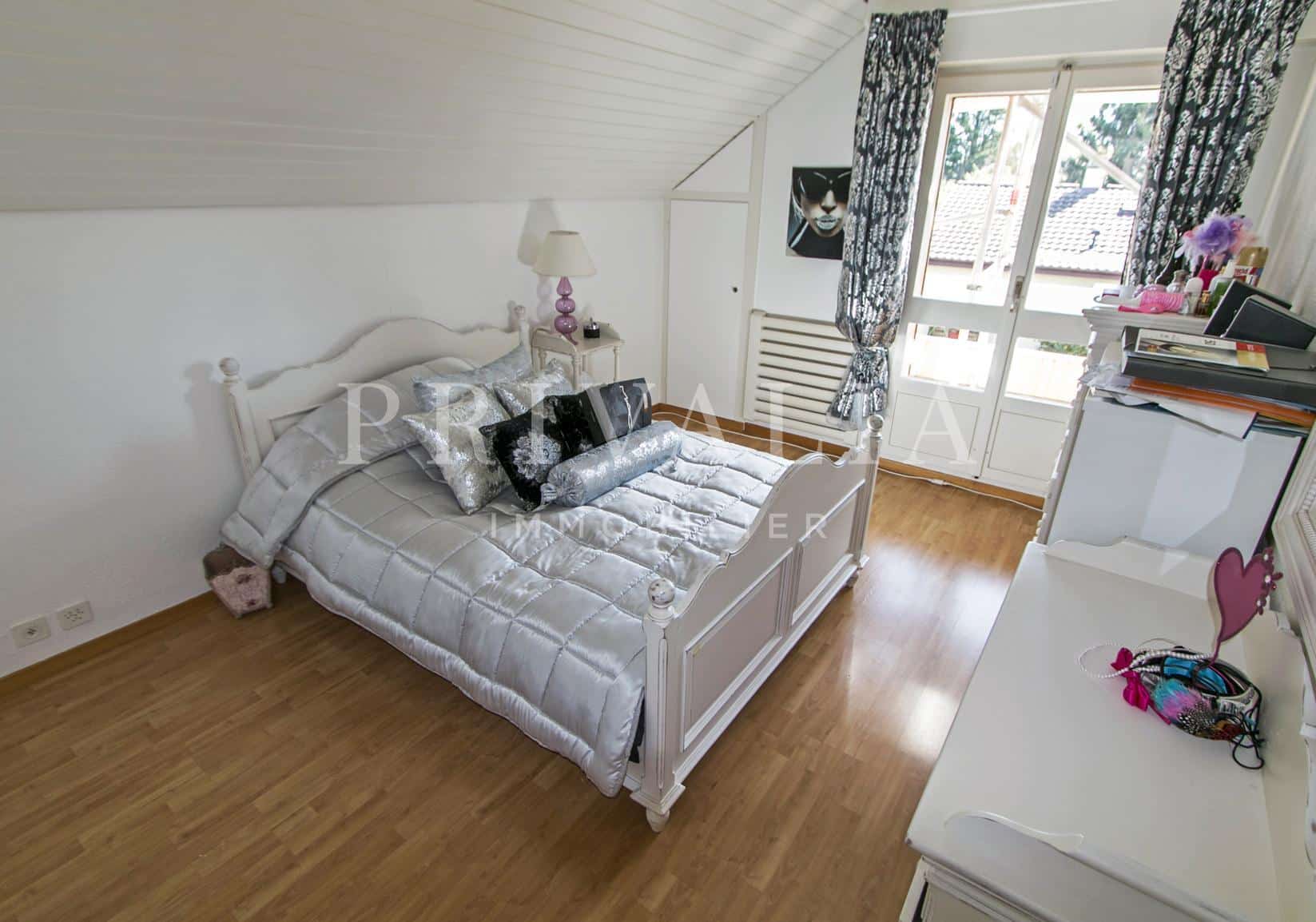 PrivaliaBelle villa individuelle avec grand jardin à Prangins