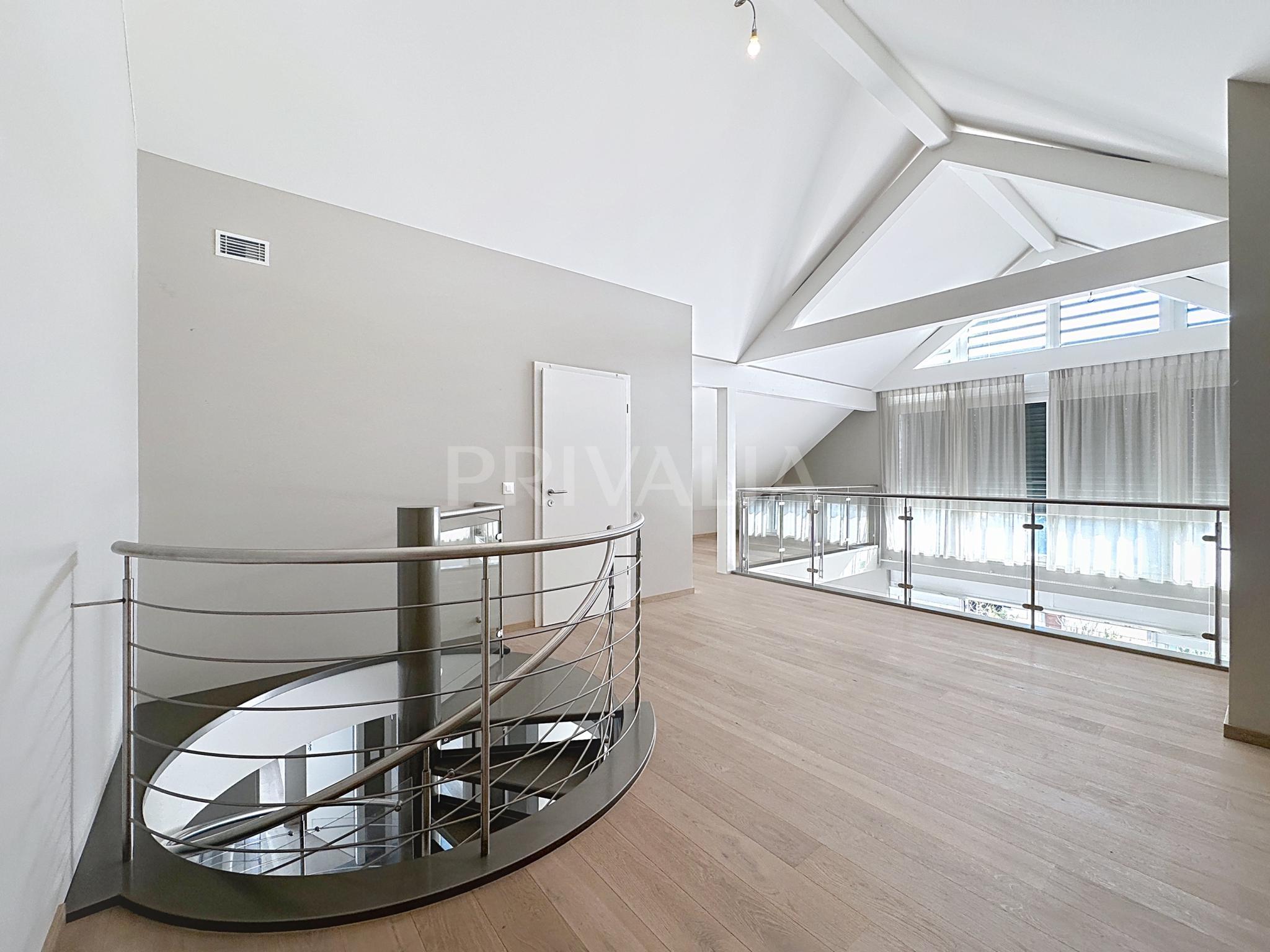 PrivaliaAttique en duplex Minergie de 135 m² avec balcon et cheminée à Mies