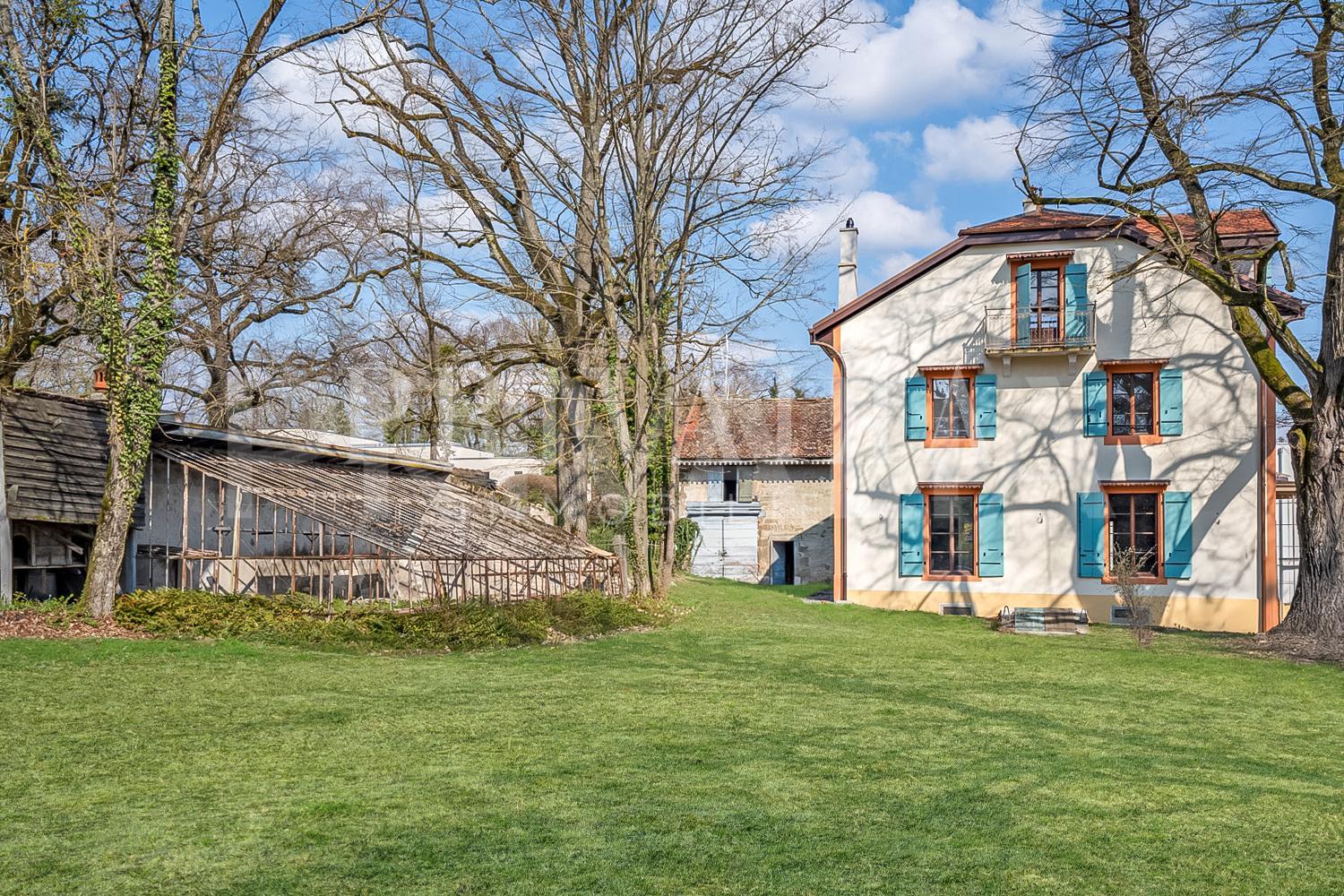 PrivaliaMagnificent 19th-century manor house