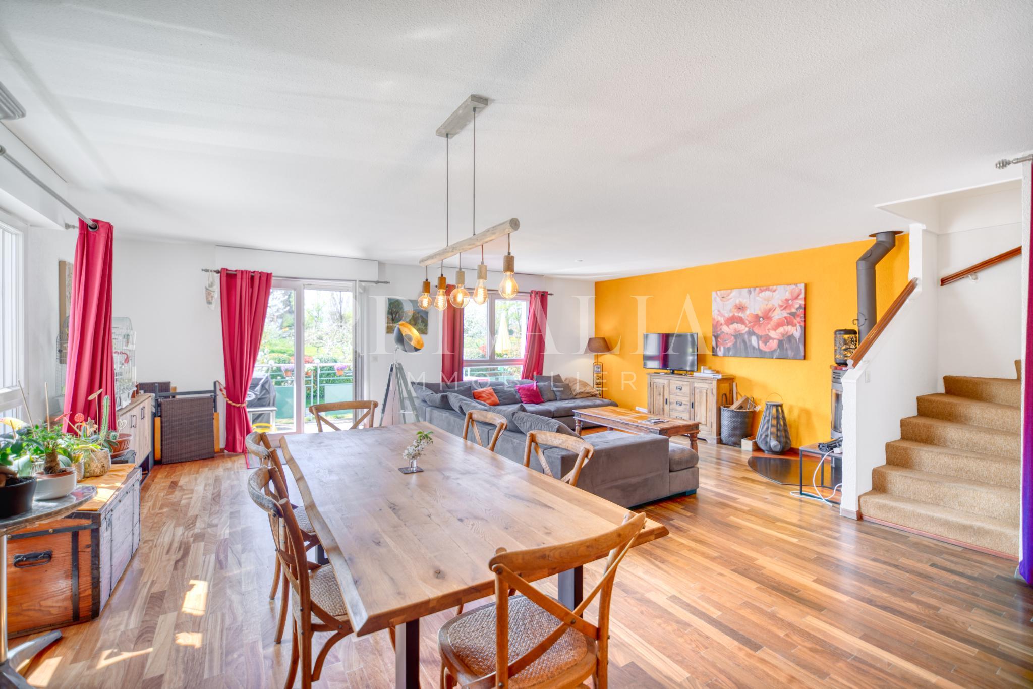 PrivaliaDuplex lumineux avec balcon et vue dégagée à Soral
