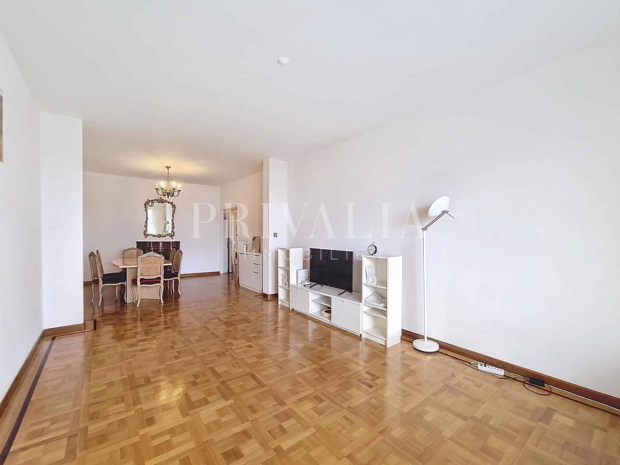 PrivaliaBel appartement avec vue lac dans le Parc Château-Banquet