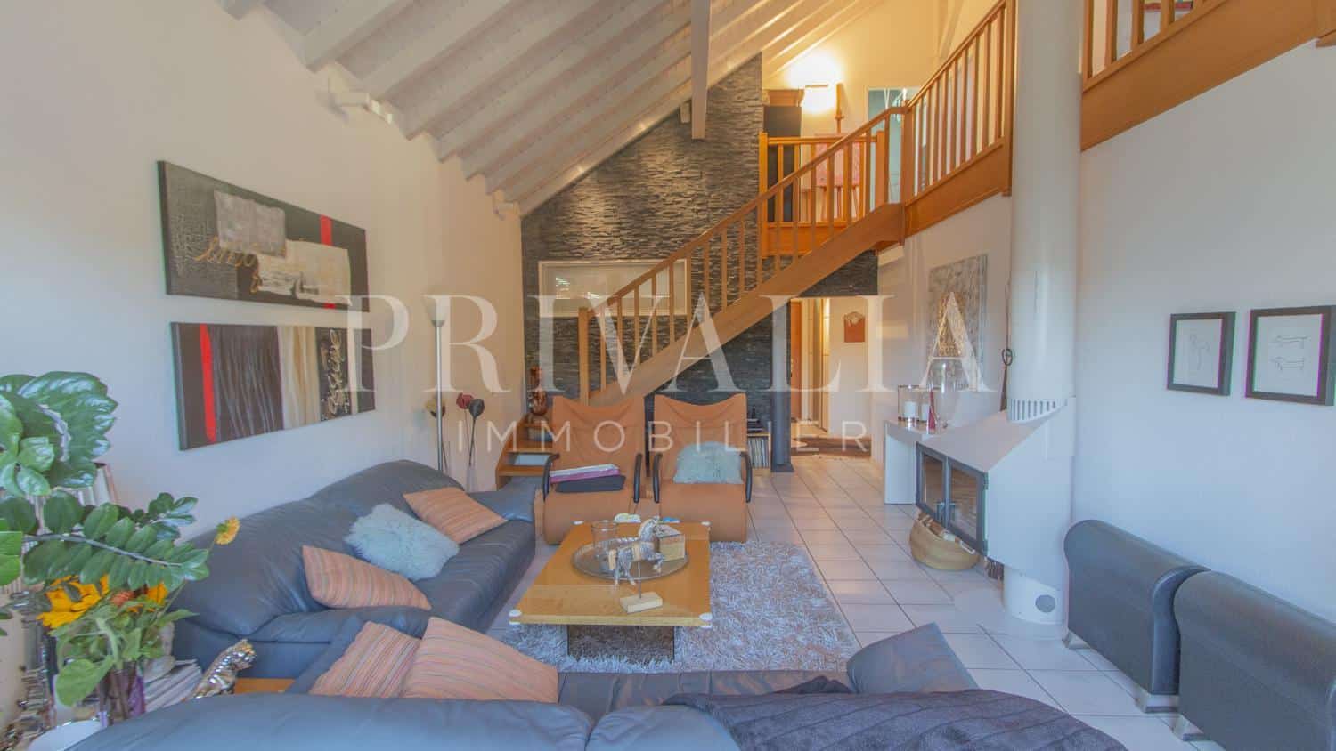 PrivaliaRenovated duplex of 235 m2