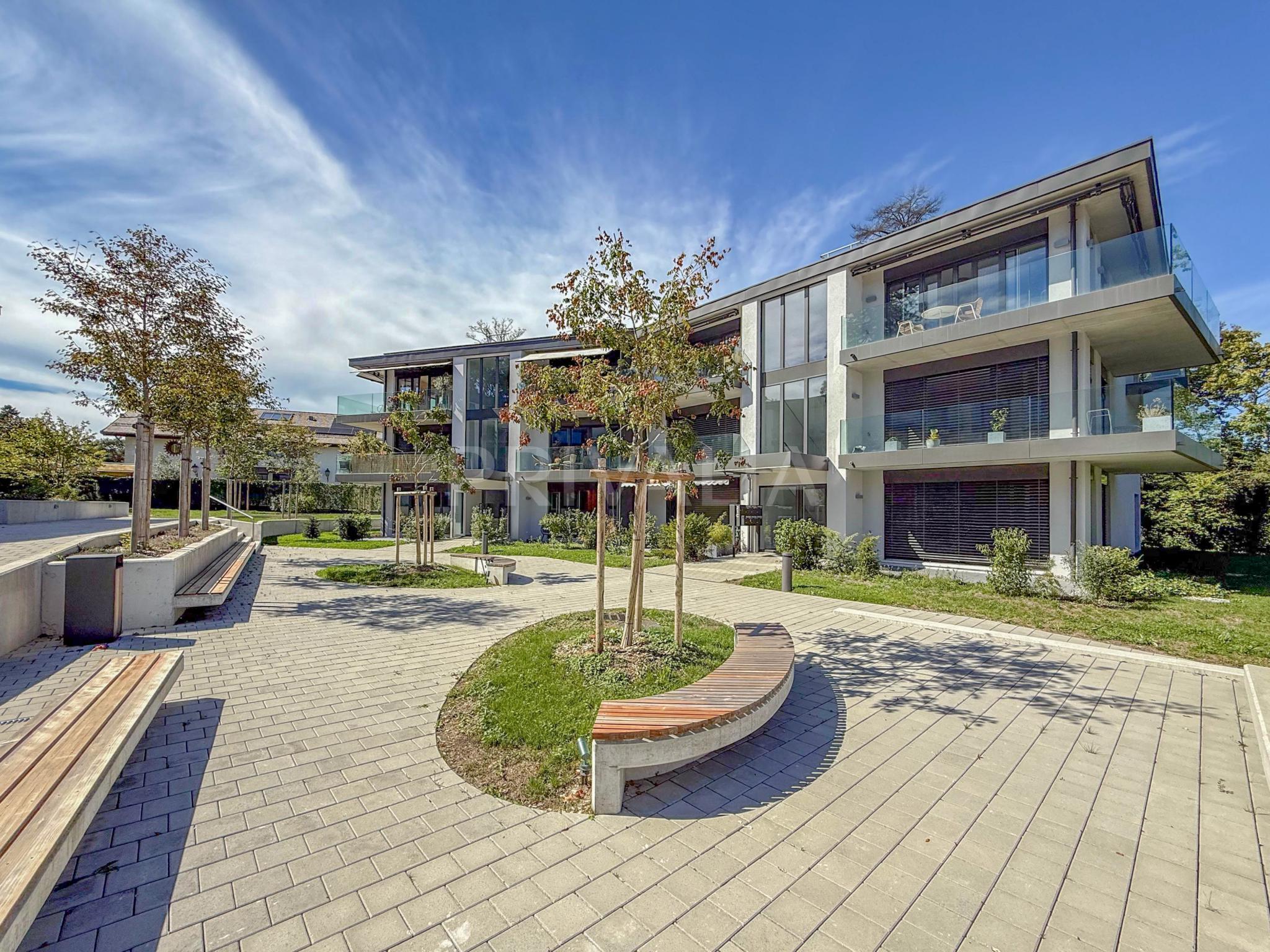 PrivaliaÉlégant 5 pièces avec terrasse privative au cœur de Chambésy