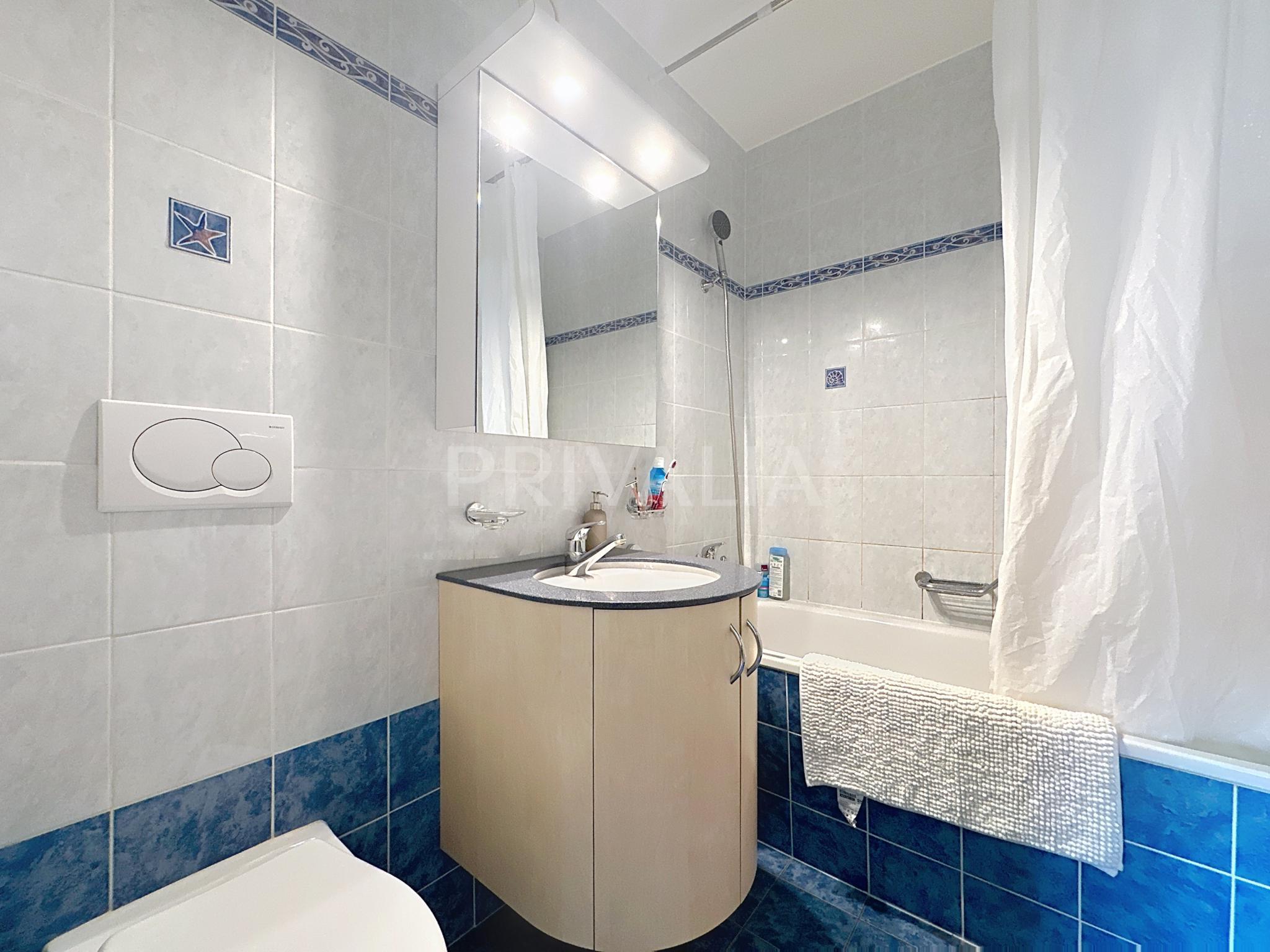 PrivaliaBel appartement avec balcon et vue dégagée
