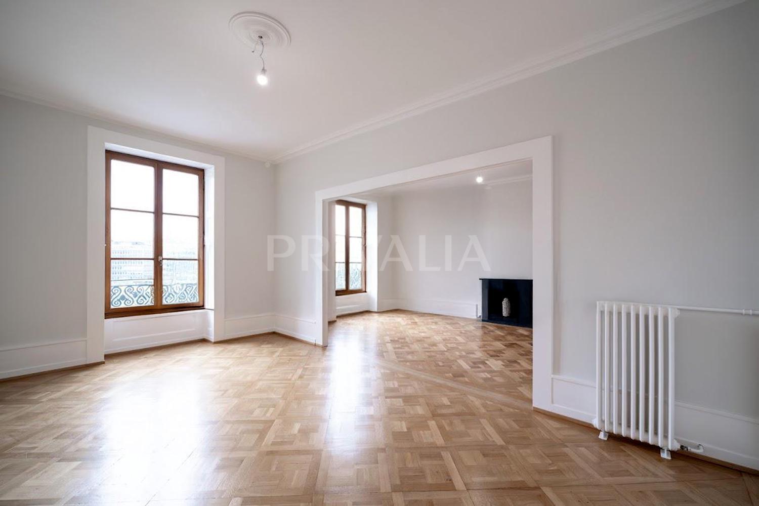 PrivaliaUnique: Stunning flat with magnificent views over the harbour