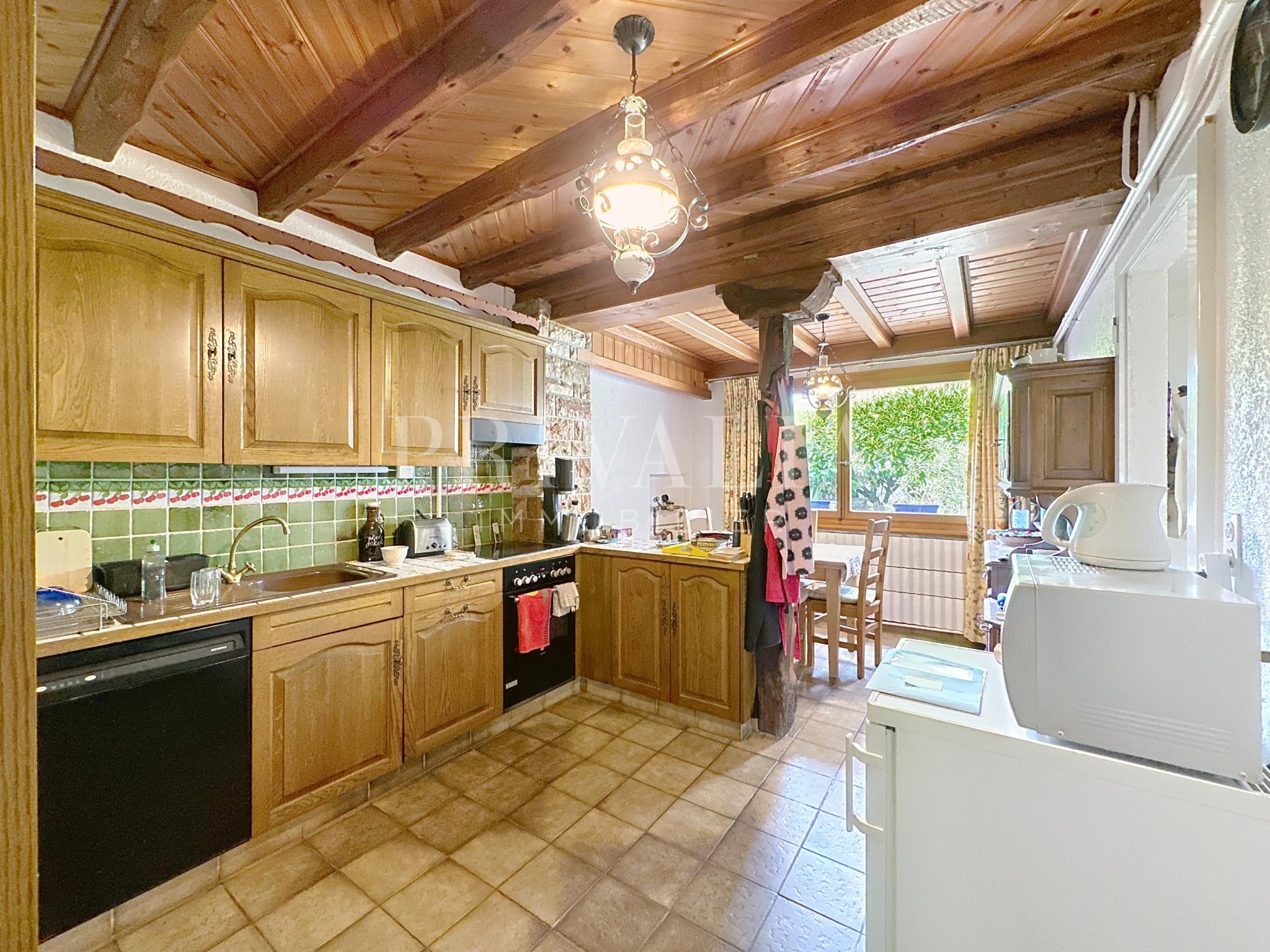 PrivaliaCharming furnished village house in the heart of the Geneva countryside