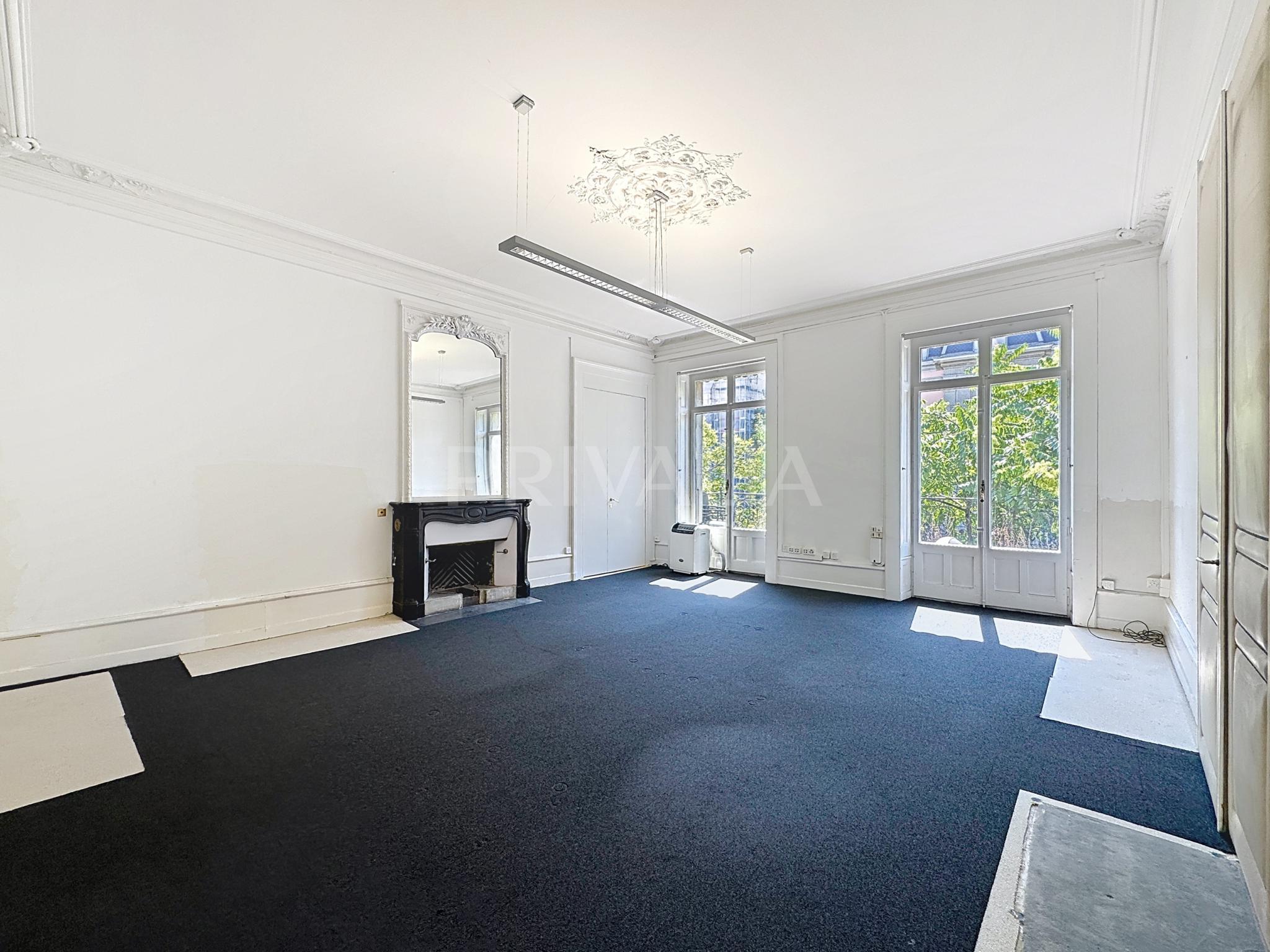 PrivaliaOffices in a prestigious building in the Russian Church district