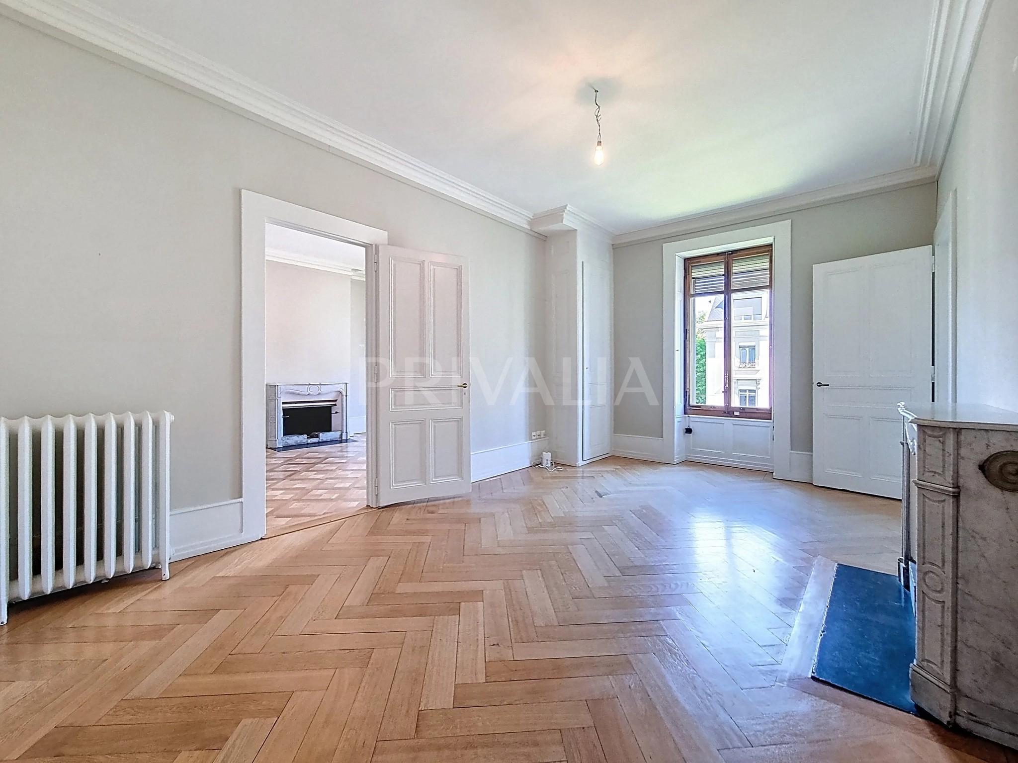 PrivaliaSplendid prestigious flat in the Russian Church district