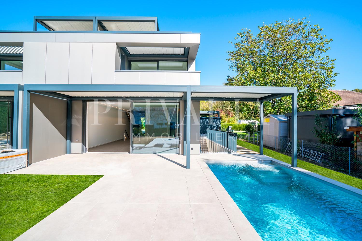 PrivaliaSplendid contemporary architect-designed villa in a residential area of Chêne-Bougeries